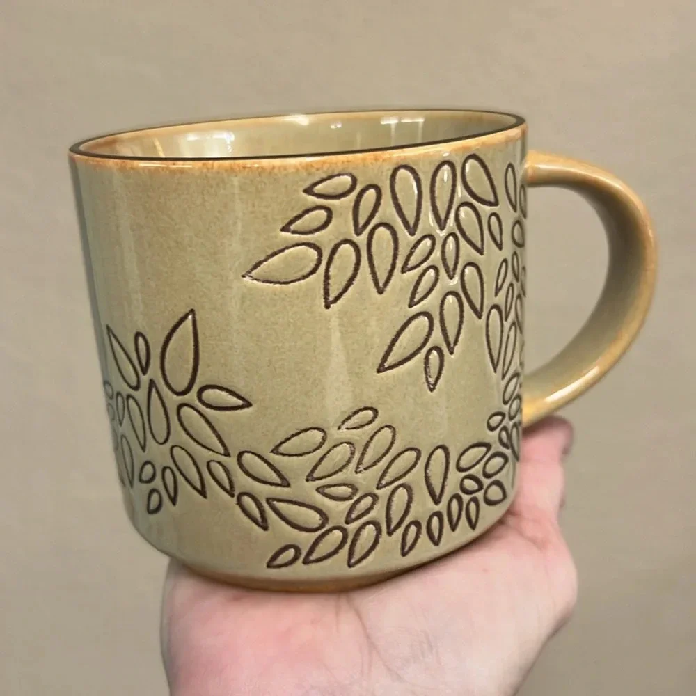 Starbucks Incise Leaf Mug in Tan and Brown Coffee Mug From 2013
